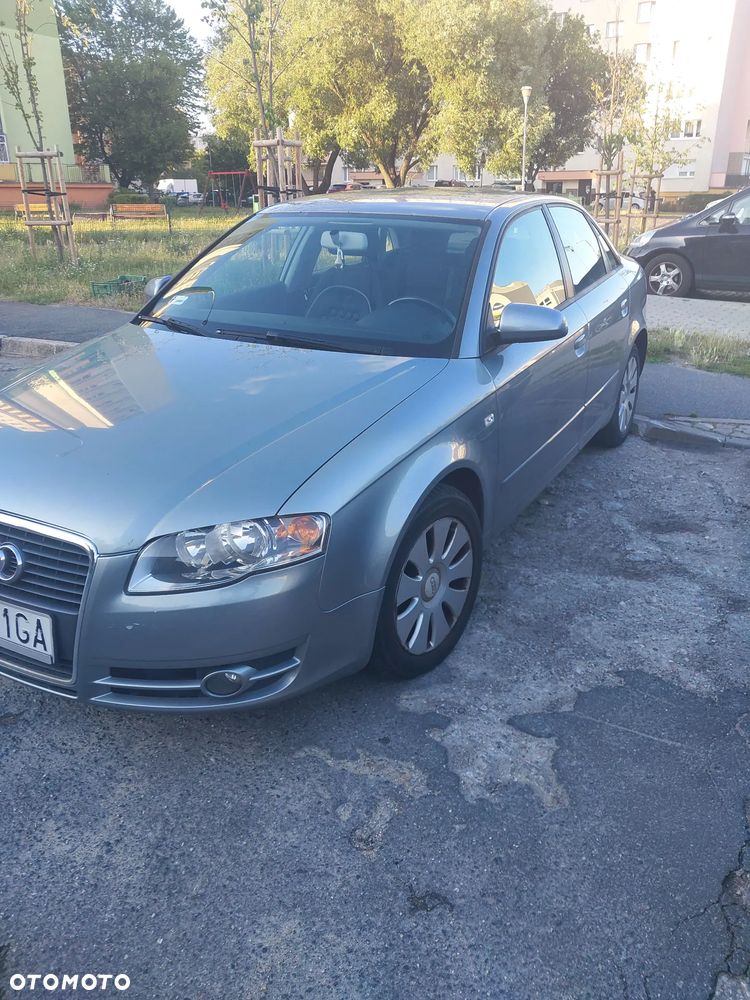 Audi A4 Avant - 4