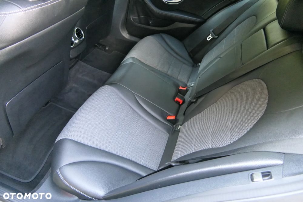 Mercedes-Benz Klasa C 180 (BlueEFFICIENCY) 7G-TRONIC - 20