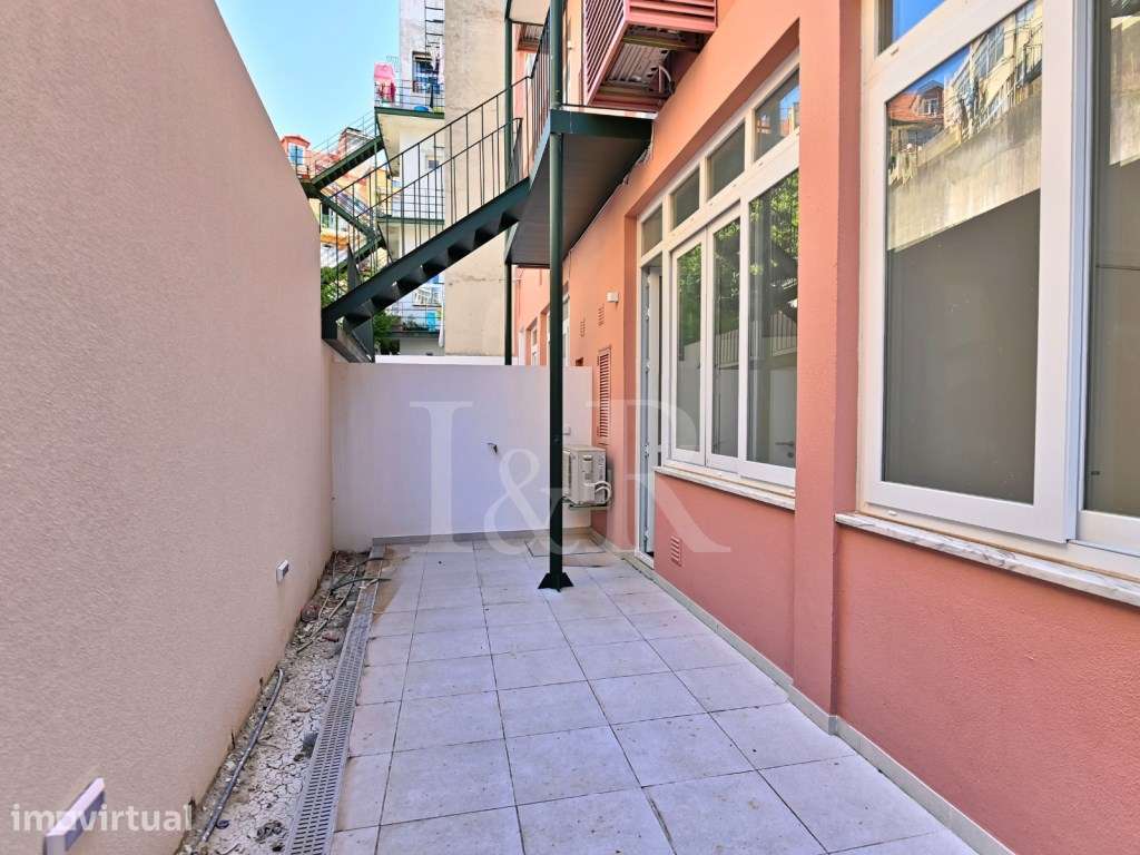 Apartamento T0 com terraço em Arroios, Lisboa - Grande imagem: 2/27