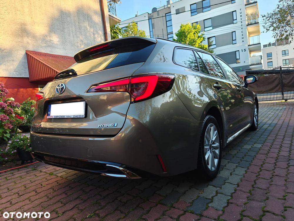 Toyota Corolla 1.8 Hybrid Comfort - 6