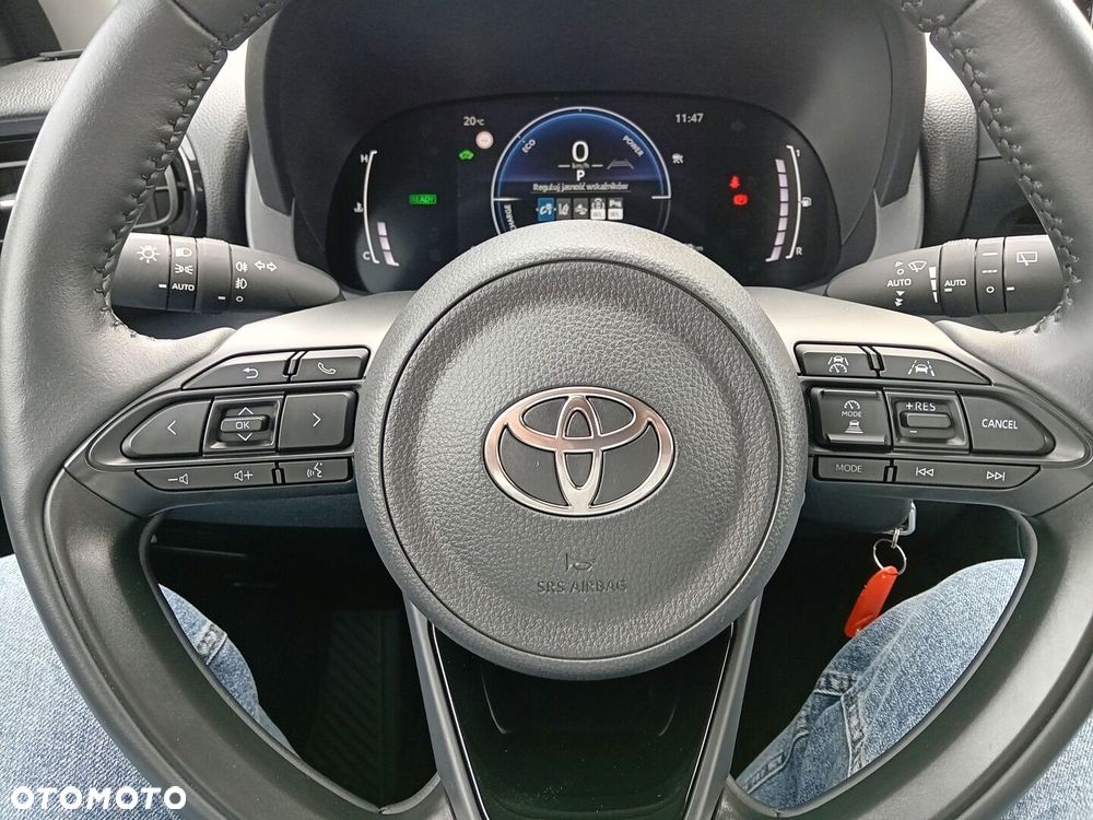 Toyota Yaris Hybrid 1.5 Style - 19