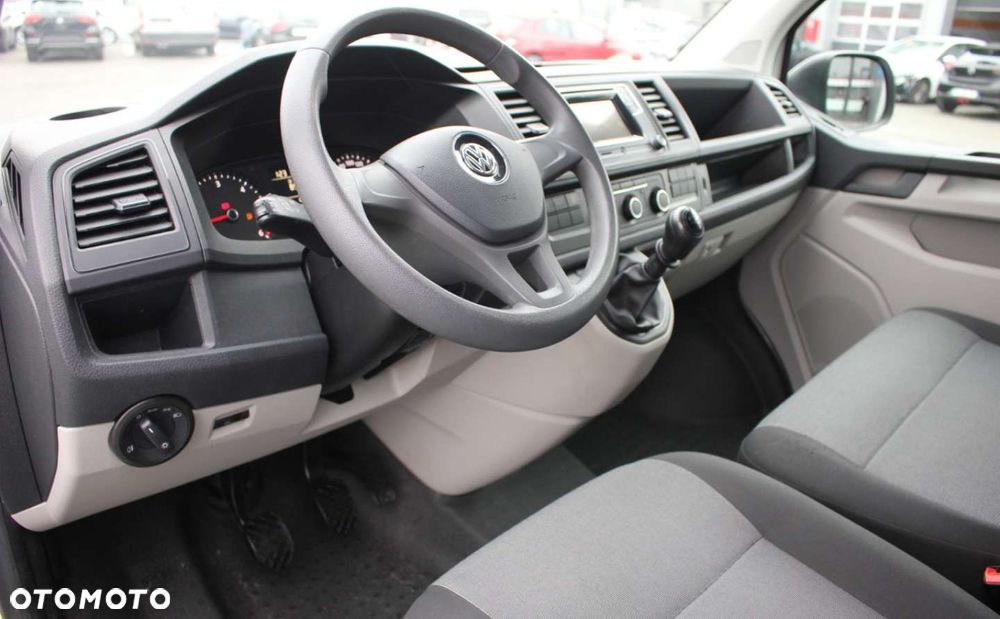 Volkswagen Transporter - 16