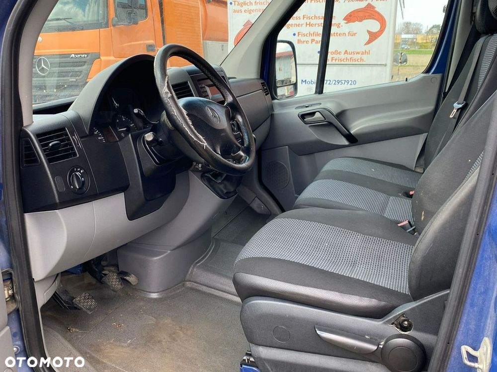 Mercedes-Benz Sprinter - 18