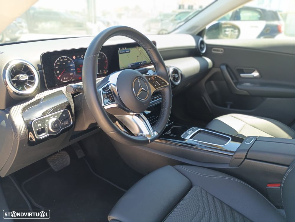 Mercedes-Benz CLA 180 d - 2