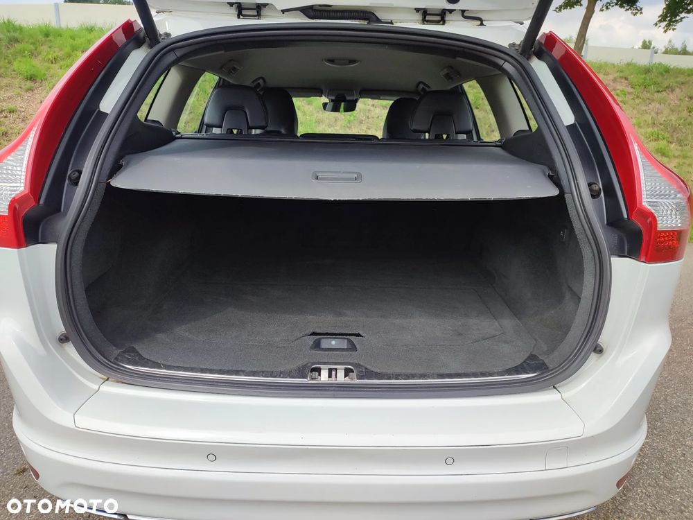 Volvo XC 60 D4 Geartronic Summum - 30