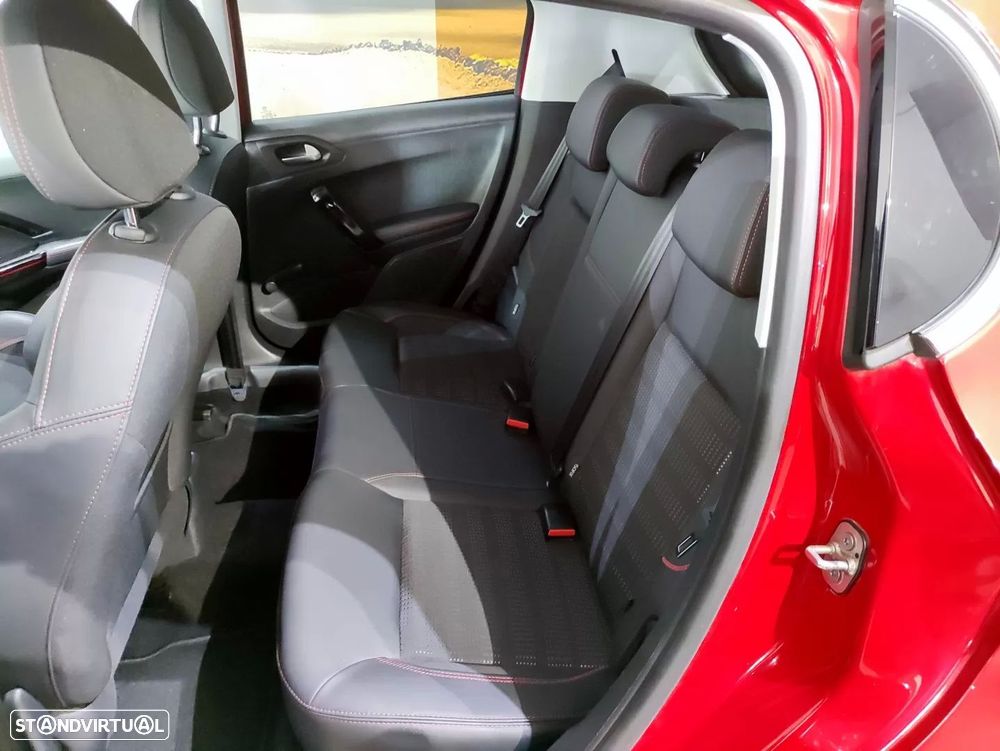 Peugeot 208 1.2 PureTech GT Line EAT6 - 21