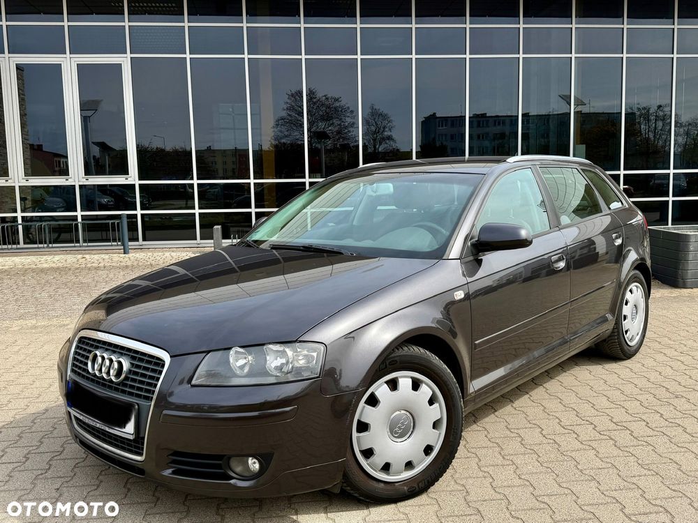 Audi A3 Sportback 2.0 TDI Ambiente - 2