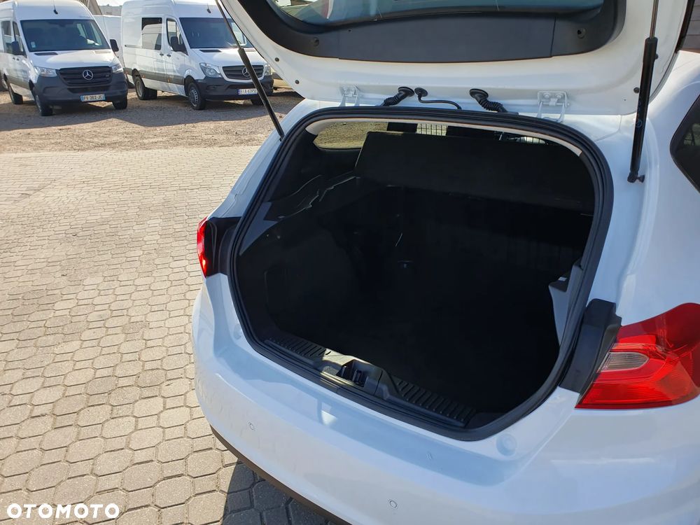 Ford Fiesta - 8