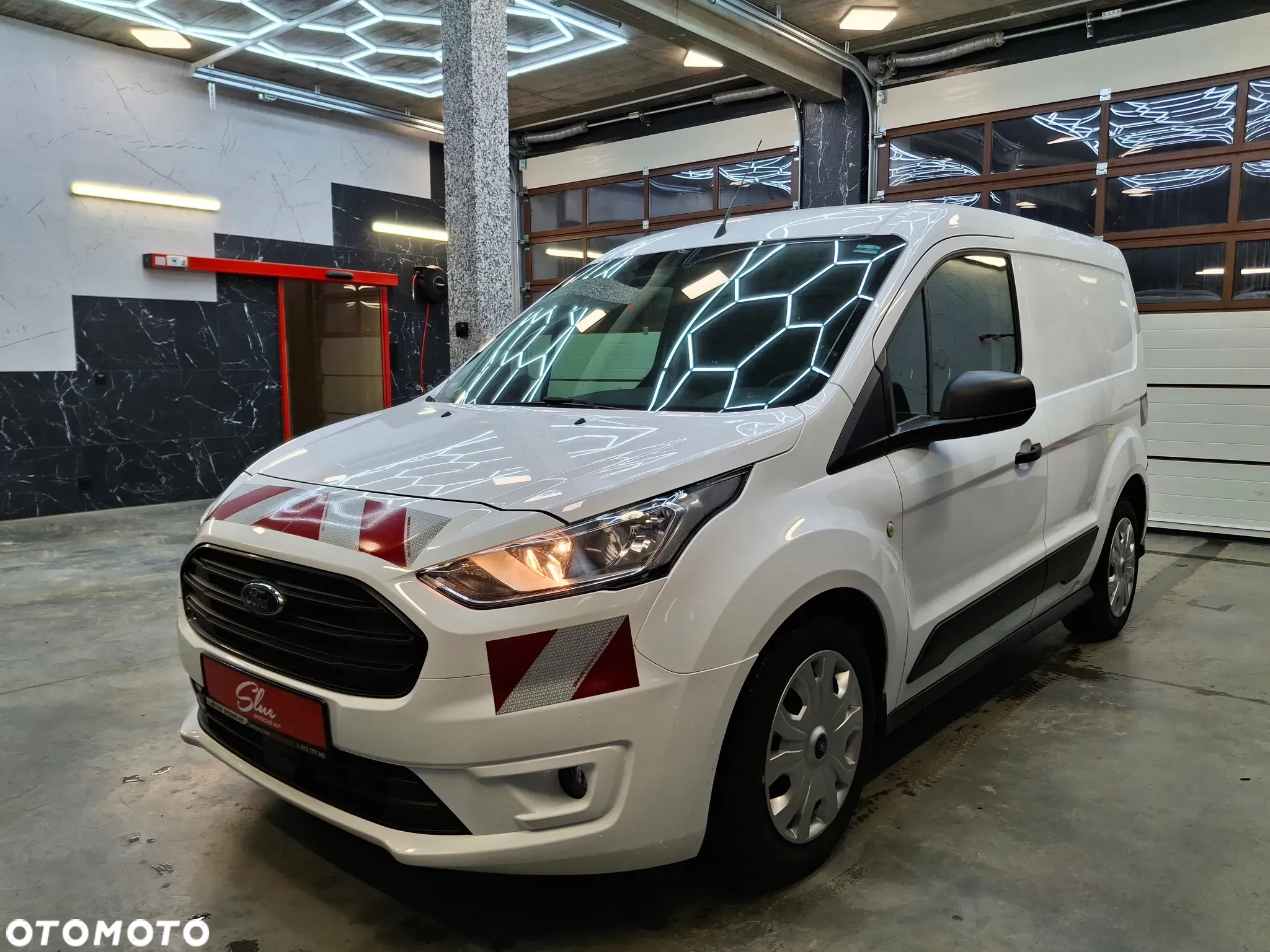 Ford Transit Connect Van Euro 6 2018r Furgon 3 Miejsca - 3