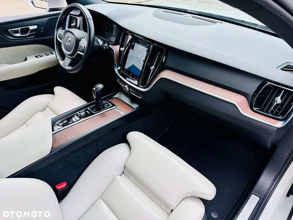 Volvo V60 D3 Summum - 17