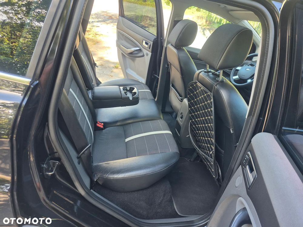 Ford Kuga 2.0 TDCi Titanium FWD - 15