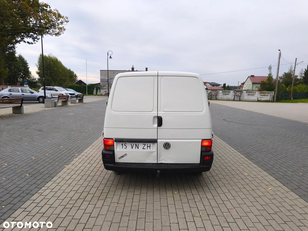 Volkswagen Transporter - 9