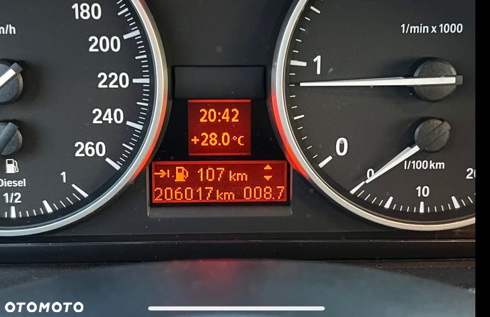 BMW X1 sDrive18d Sport Line - 11