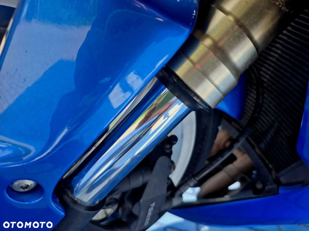 Suzuki GSX-R - 10