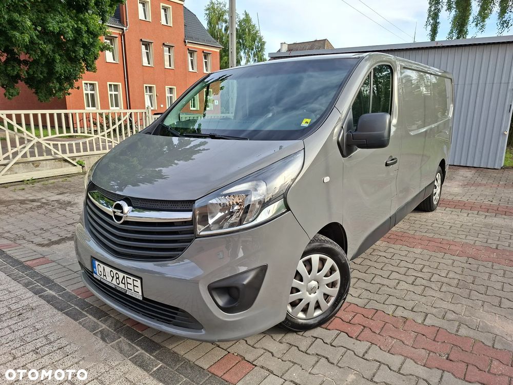 Opel Vivaro - 1