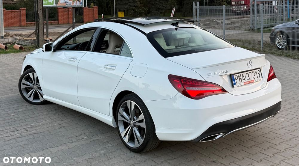 Mercedes-Benz CLA - 4