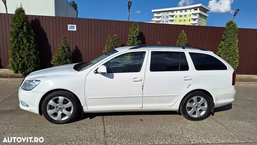 SKODA Octavia 2010 — imagine 3