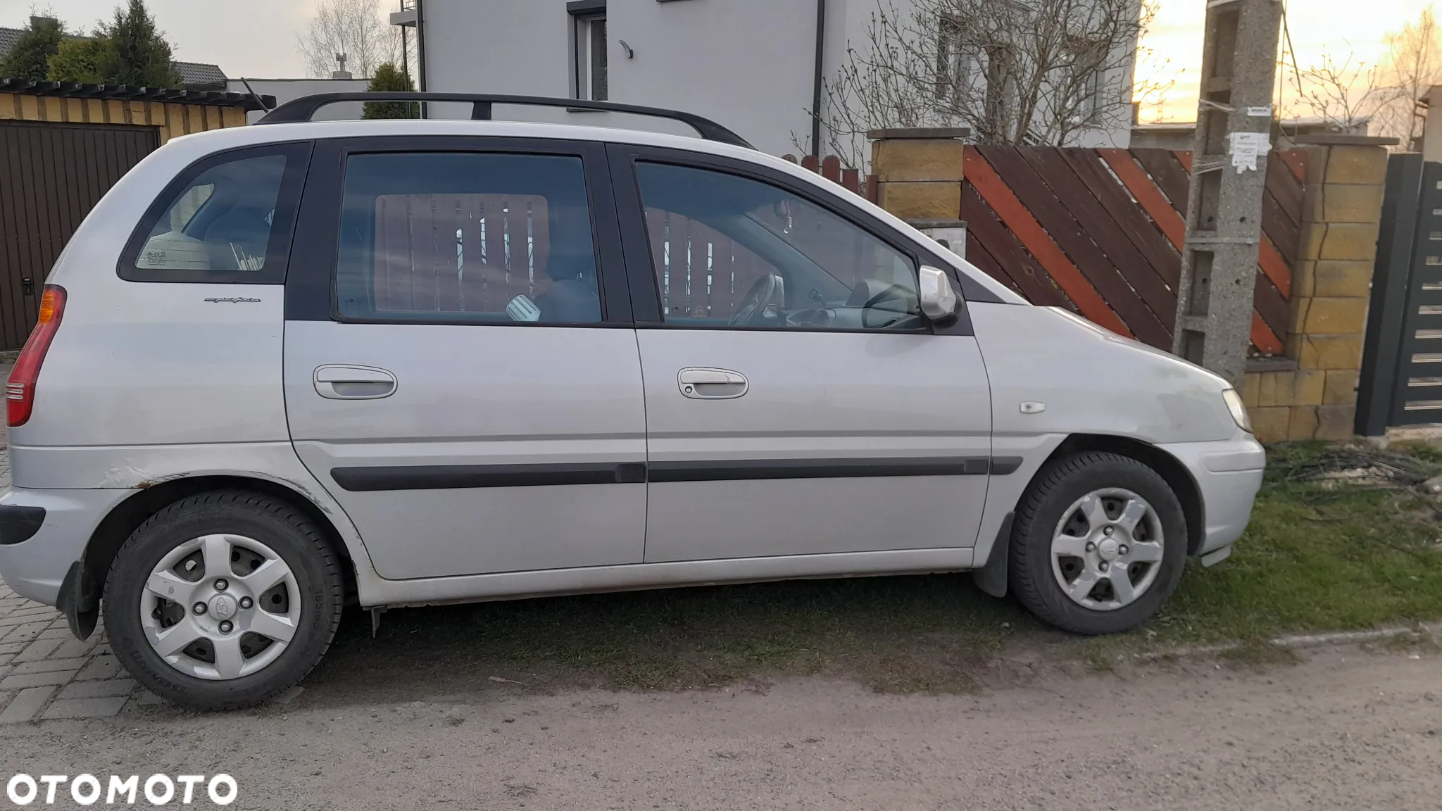 Hyundai Matrix 1.6 GLS - 2