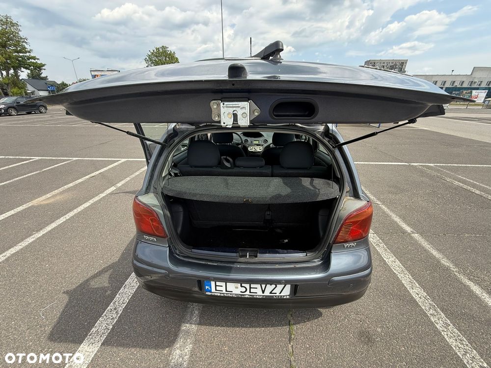 Toyota Yaris 1.0 Sol - 6