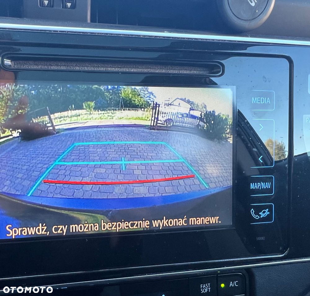 Toyota Auris Hybrid 135 Prestige - 10