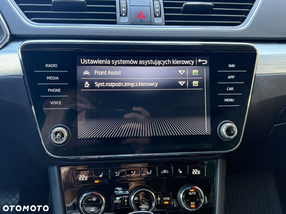 Skoda Superb 2.0 TSI Ambition DSG - 23