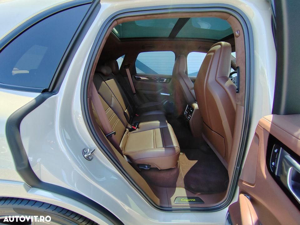 Porsche Cayenne Turbo E-Hybrid Tiptronic S - 20
