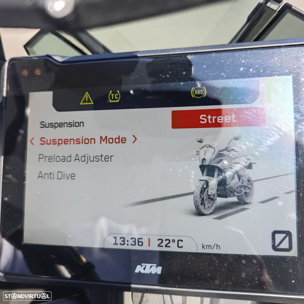 KTM 1290 Super Adventure S - 16