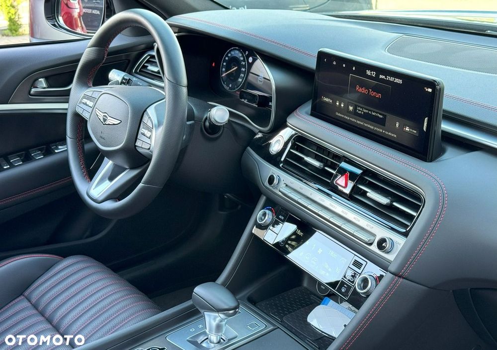 Genesis G70 - 18