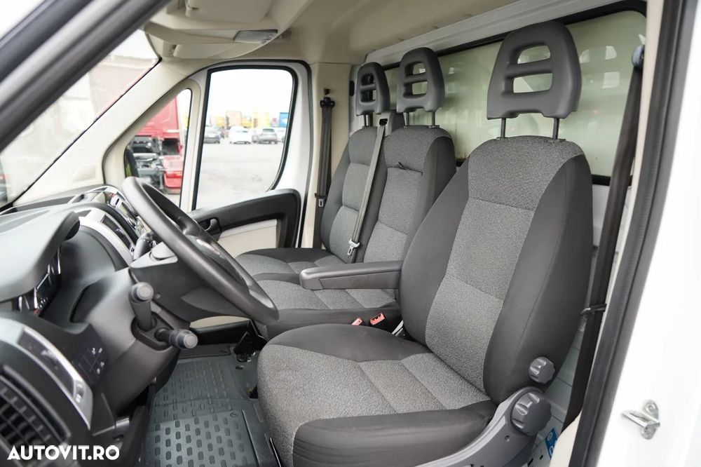 Fiat DUCATO 2.3 130 / CAROSERIE FURGON - 4,3 M / LIFT HIDRAULIC DHOLLANDIA - 750 KG / CUTIE DE VITEZE MANUALĂ / ROȚI SPATE DUBLE / IMPORTAT / - 27