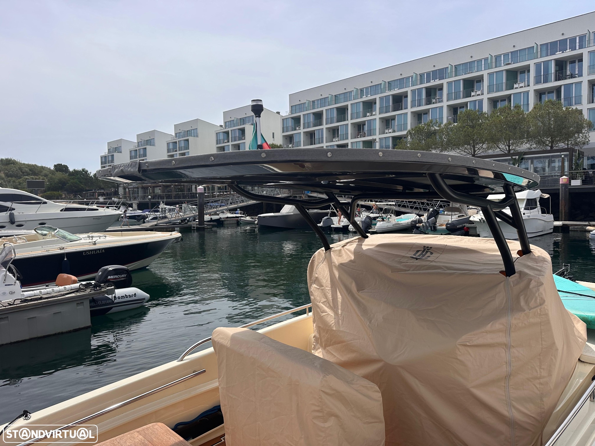 Invictus Yachts CX 240 - 6