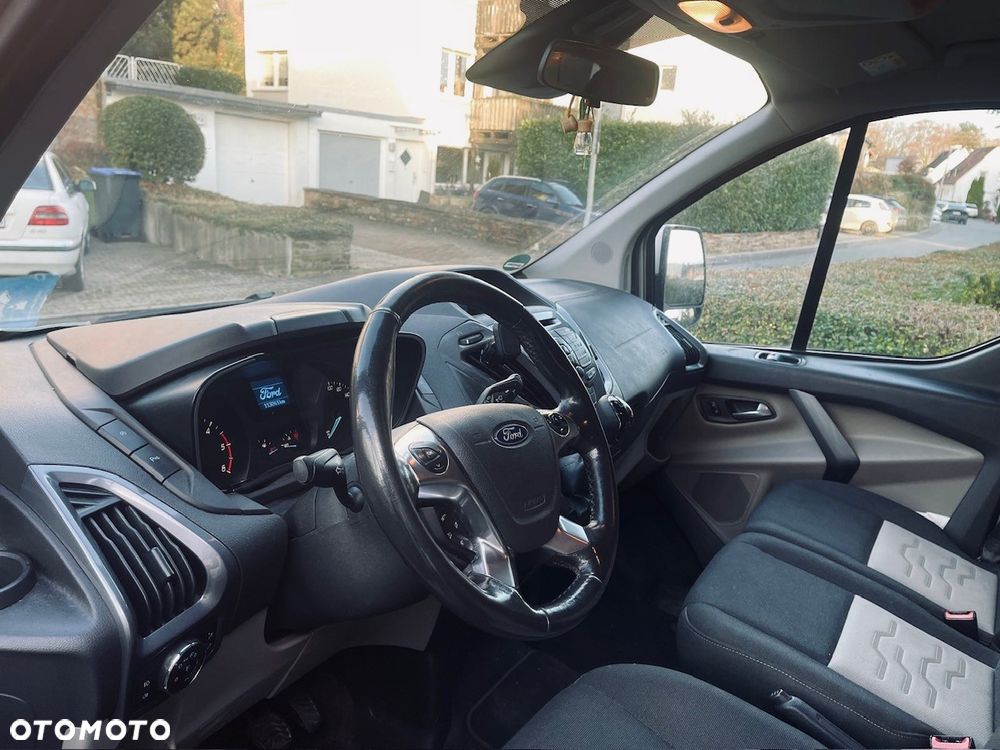 Ford Tourneo Custom 310 L2H1 VA Titanium - 6