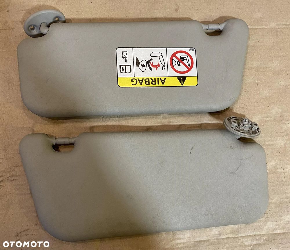 Osłona przeciwsłoneczna słonecznik Toyota Yaris III 2015-20 prawy OE - 3