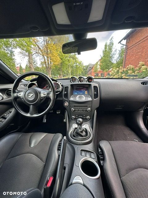 Nissan 370 Z 3.7 V6 Premium - 8