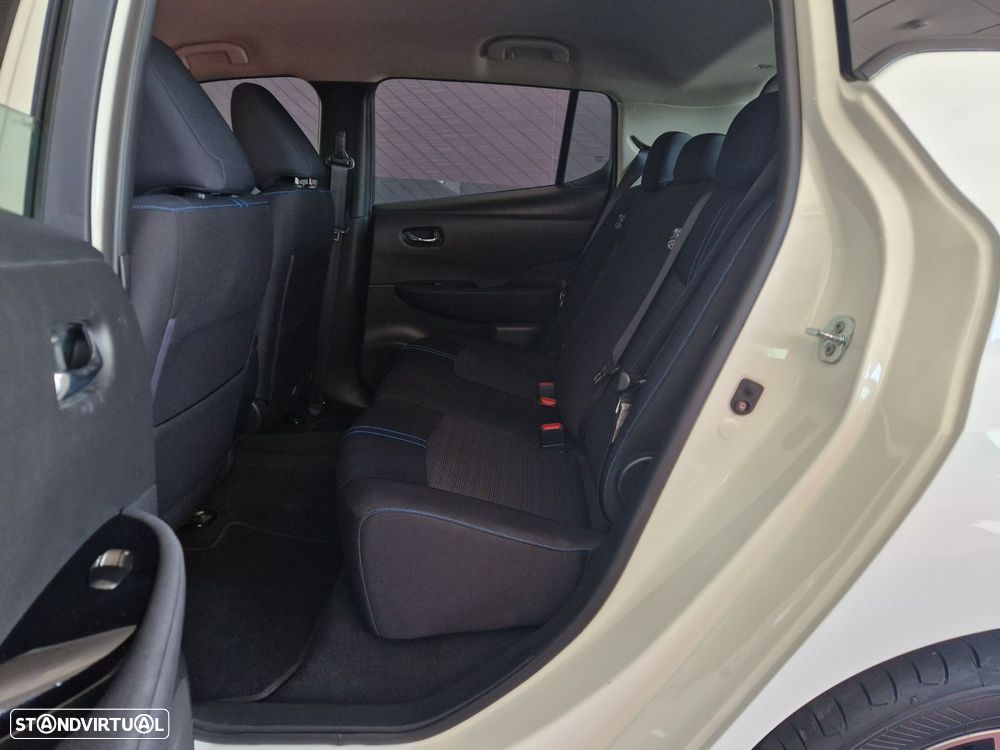 Nissan Leaf Acenta - 10