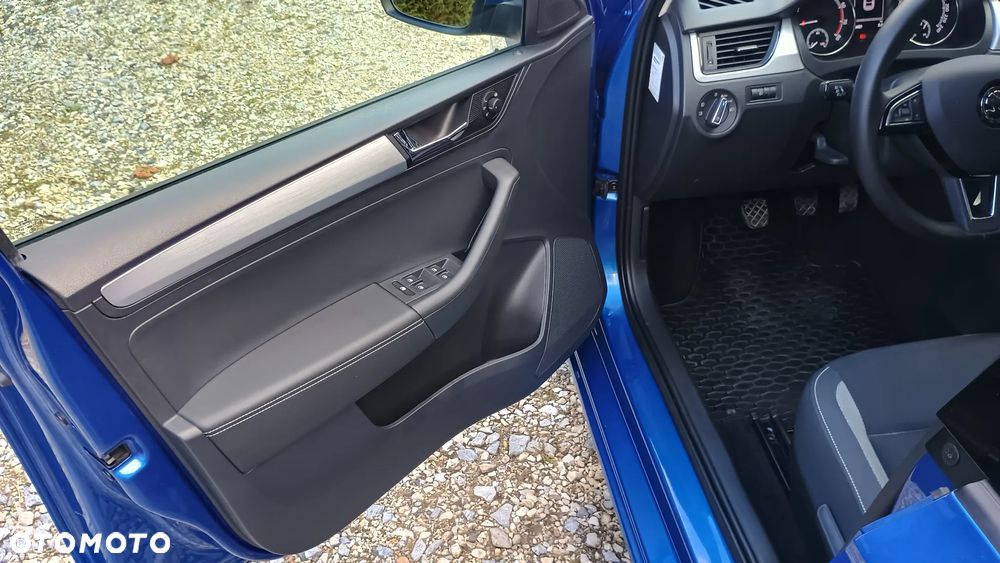 Skoda RAPID 1.0 TSI Ambition - 22
