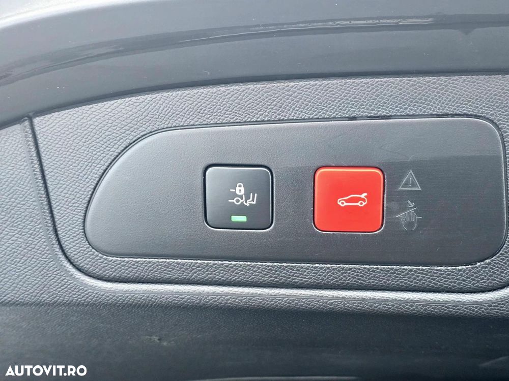 DS Automobiles DS 7 Crossback - 32