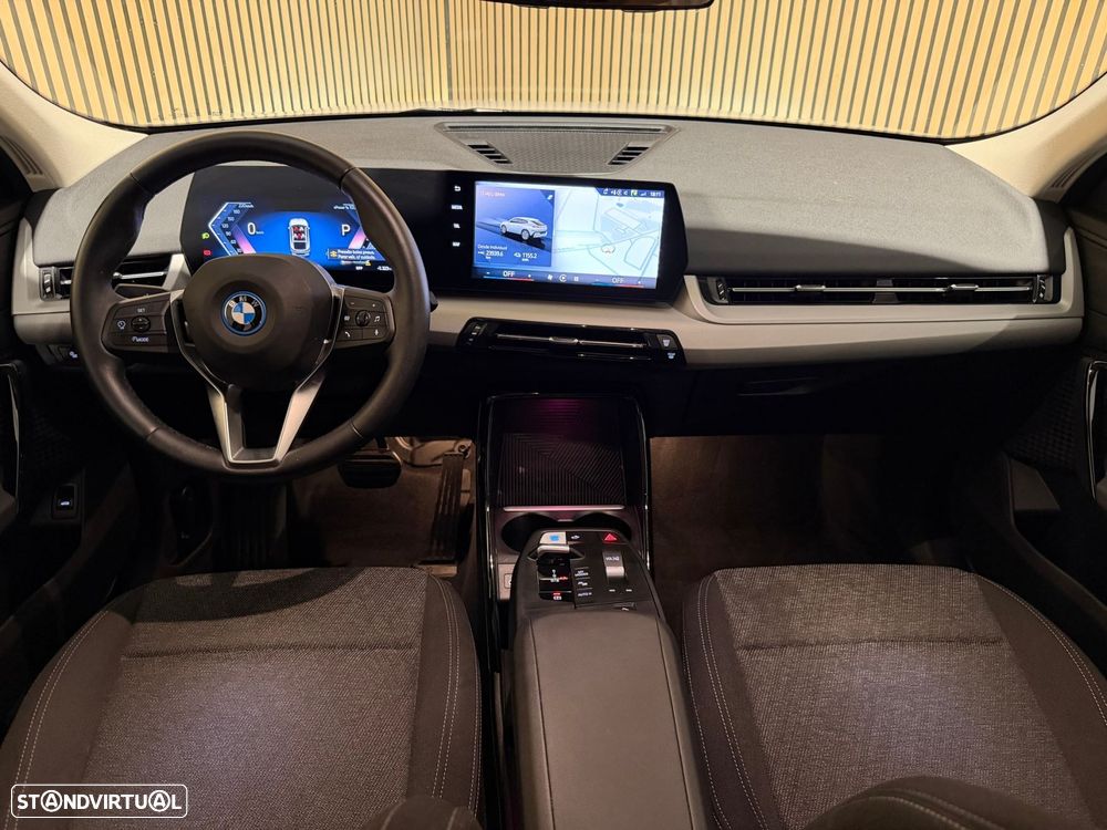 BMW iX2 eDrive20 - 7
