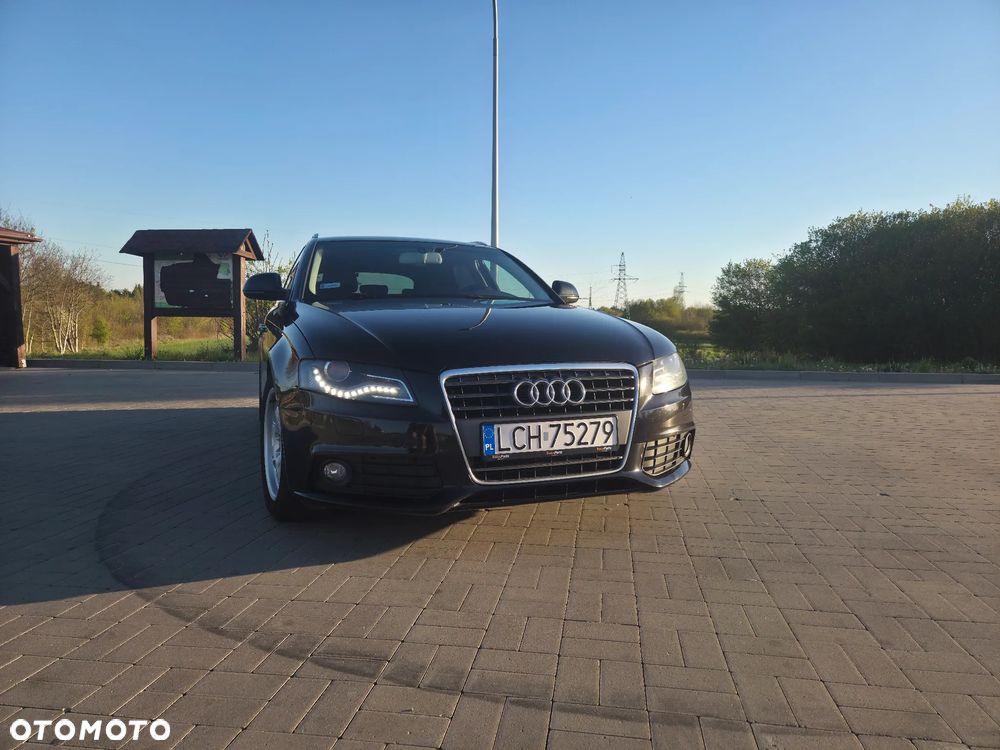 Audi A4 Avant 2.0 TDI DPF S line Sportpaket - 2