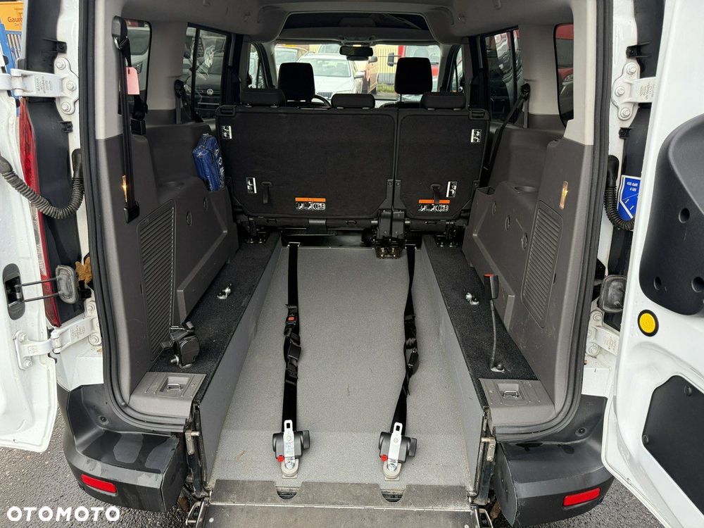 Ford Tourneo Connect 1.5 EcoBlue Start-Stop Titanium - 9