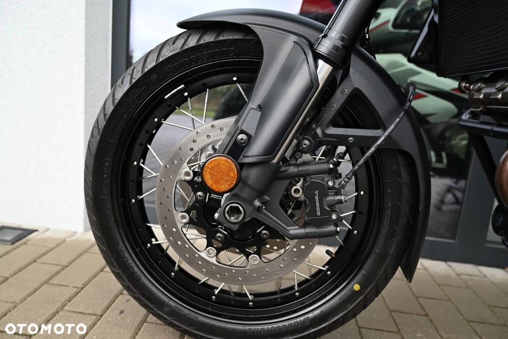 Suzuki V-STROM - 23