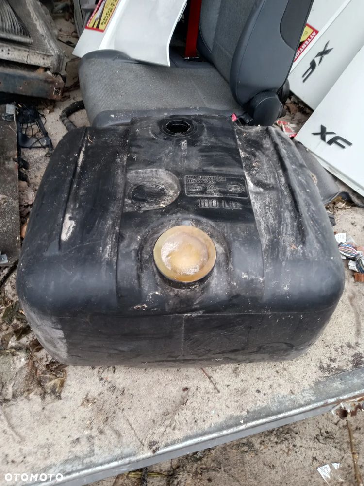 Zbiornik paliwa man tgl tgm l2000 100litrów - 1