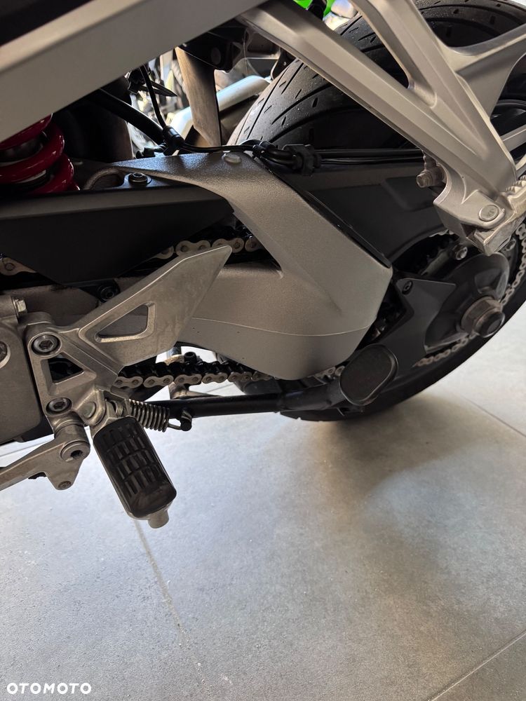 Honda VFR - 5