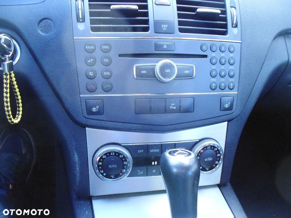 Mercedes-Benz Klasa C 200 T (BlueEFFICIENCY) 7G-TRONIC Avantgarde - 20