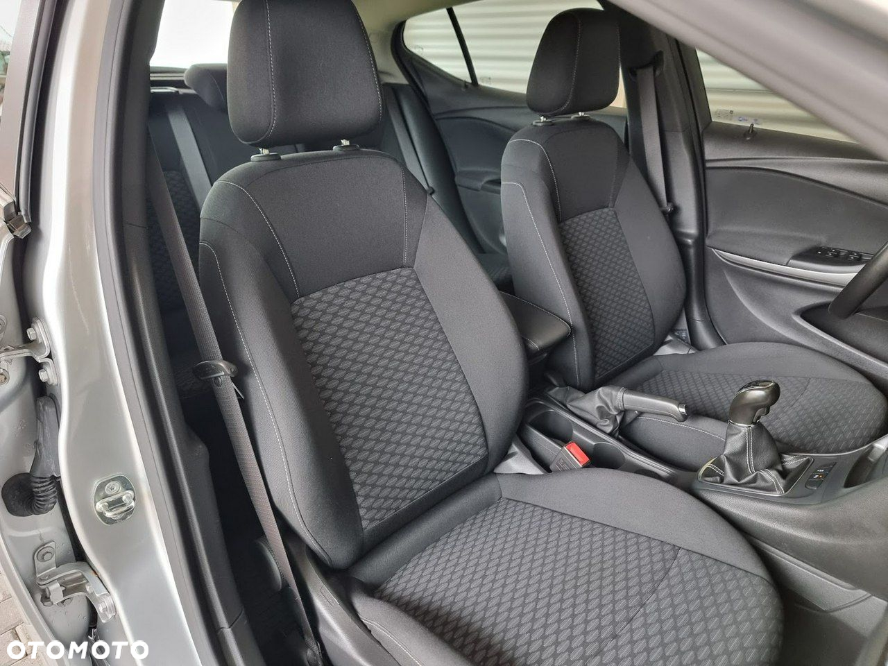 Opel Astra - 19