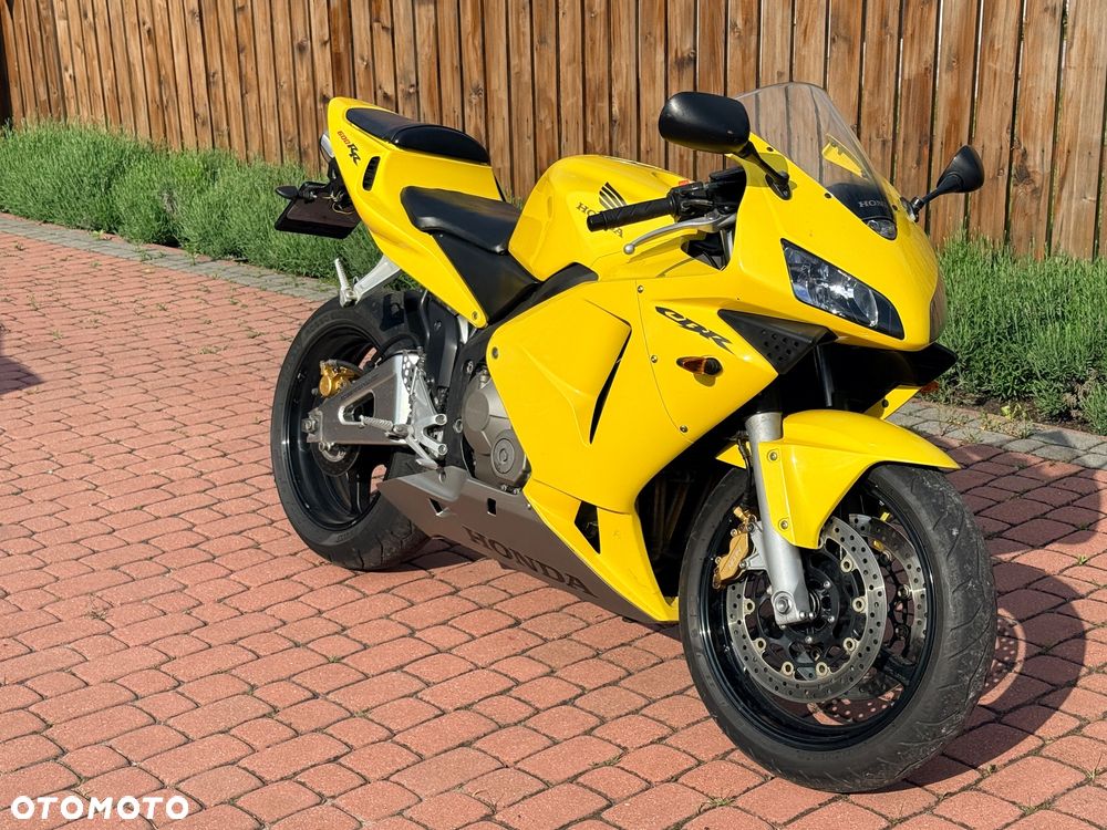 Honda CBR - 2