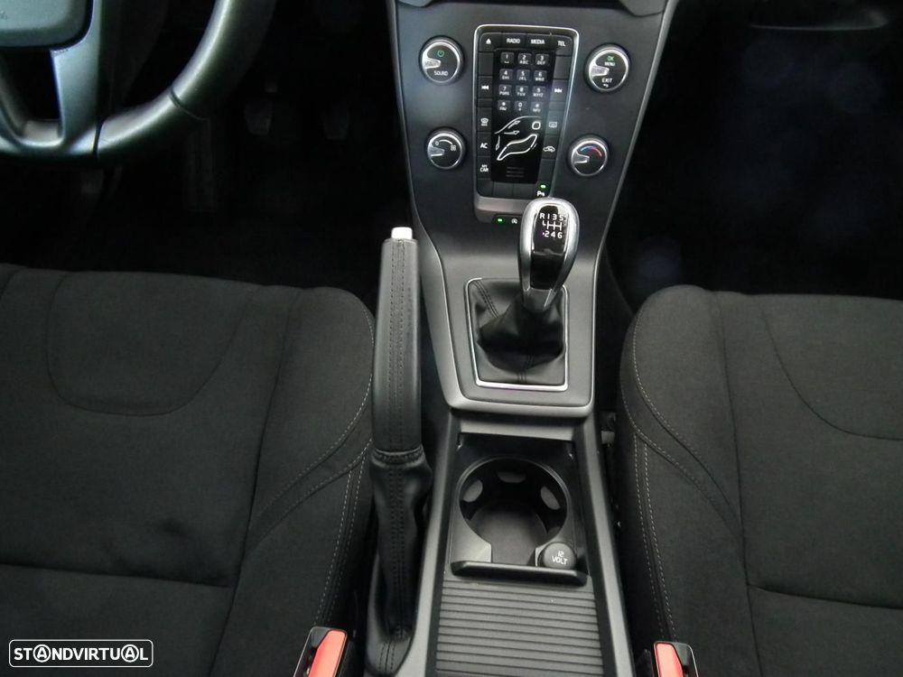 Volvo V40 1.6 D2 Kinetic - 19