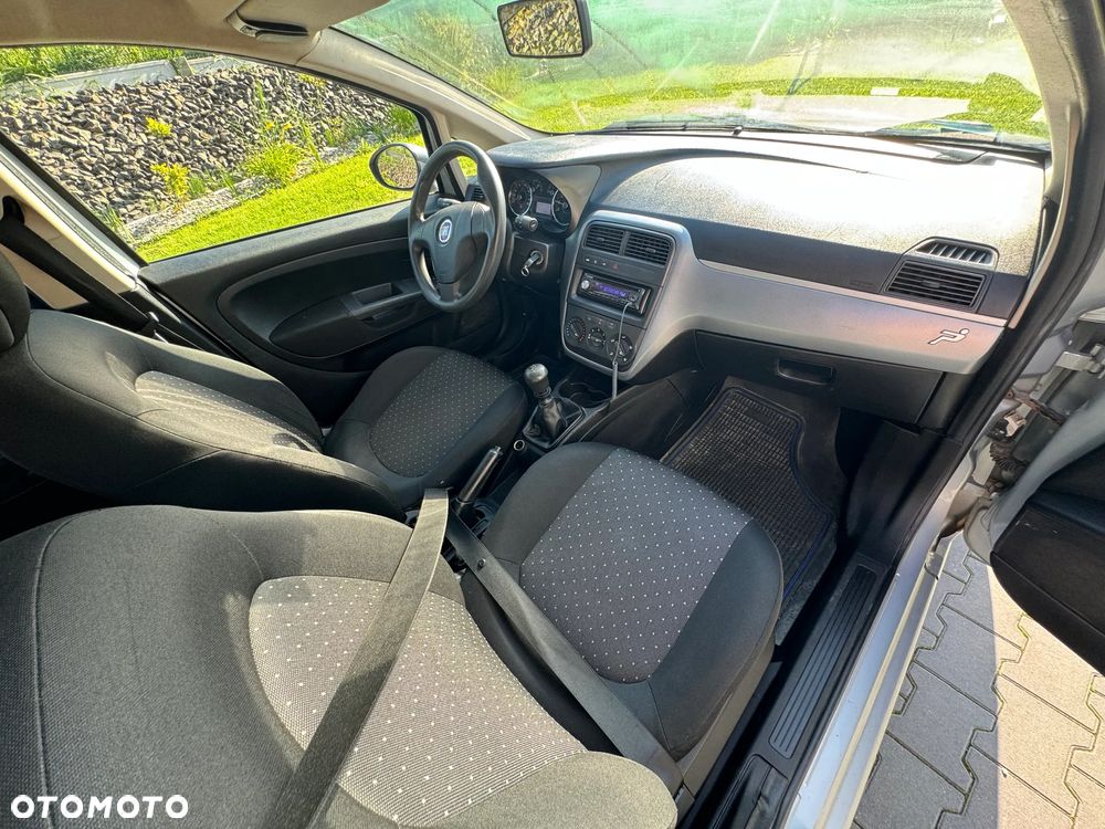 Fiat Grande Punto - 7