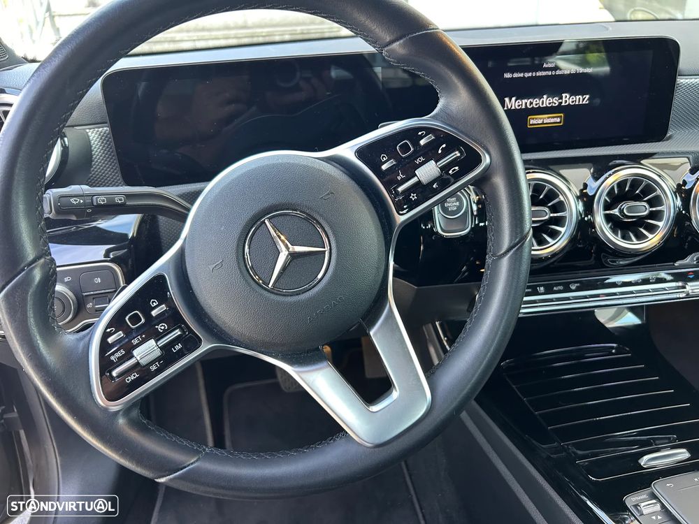 Mercedes-Benz A 250 e 8G-DCT Special Edition - 11