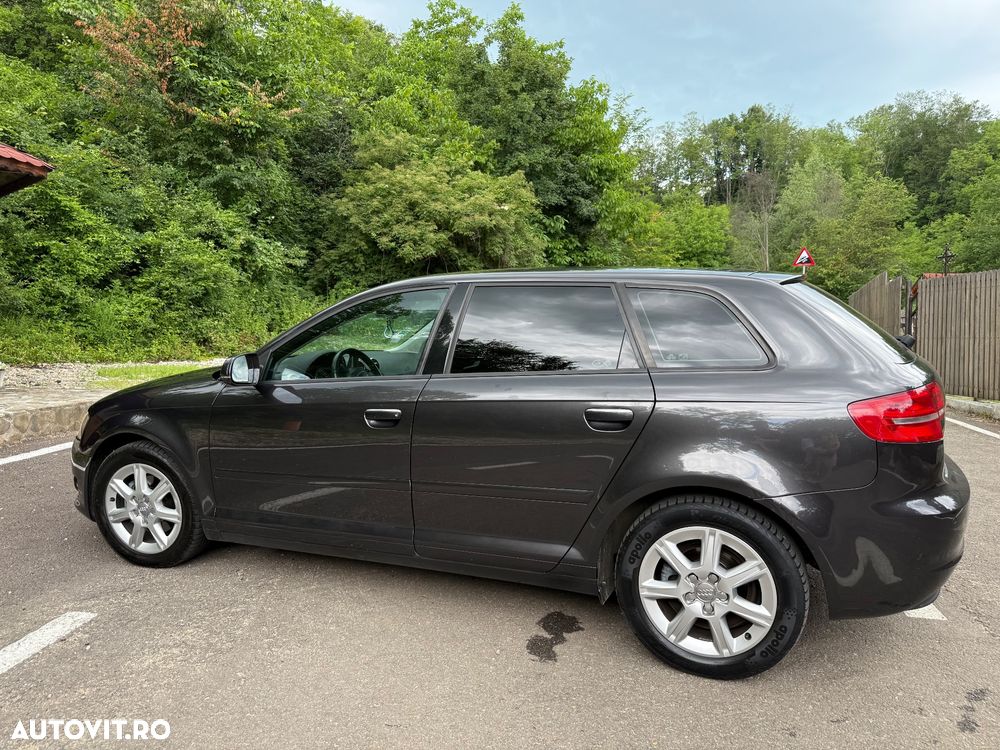 Audi A3 Sportback 2.0 TDI Ambiente - 9