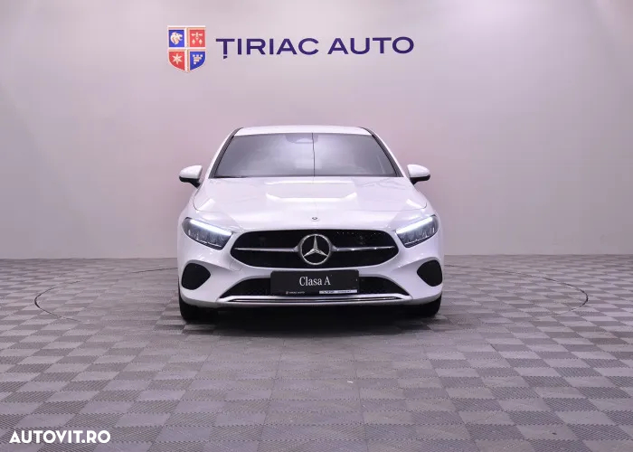 Mercedes-Benz A 200 4Matic 8G-DCT Progressive - 4